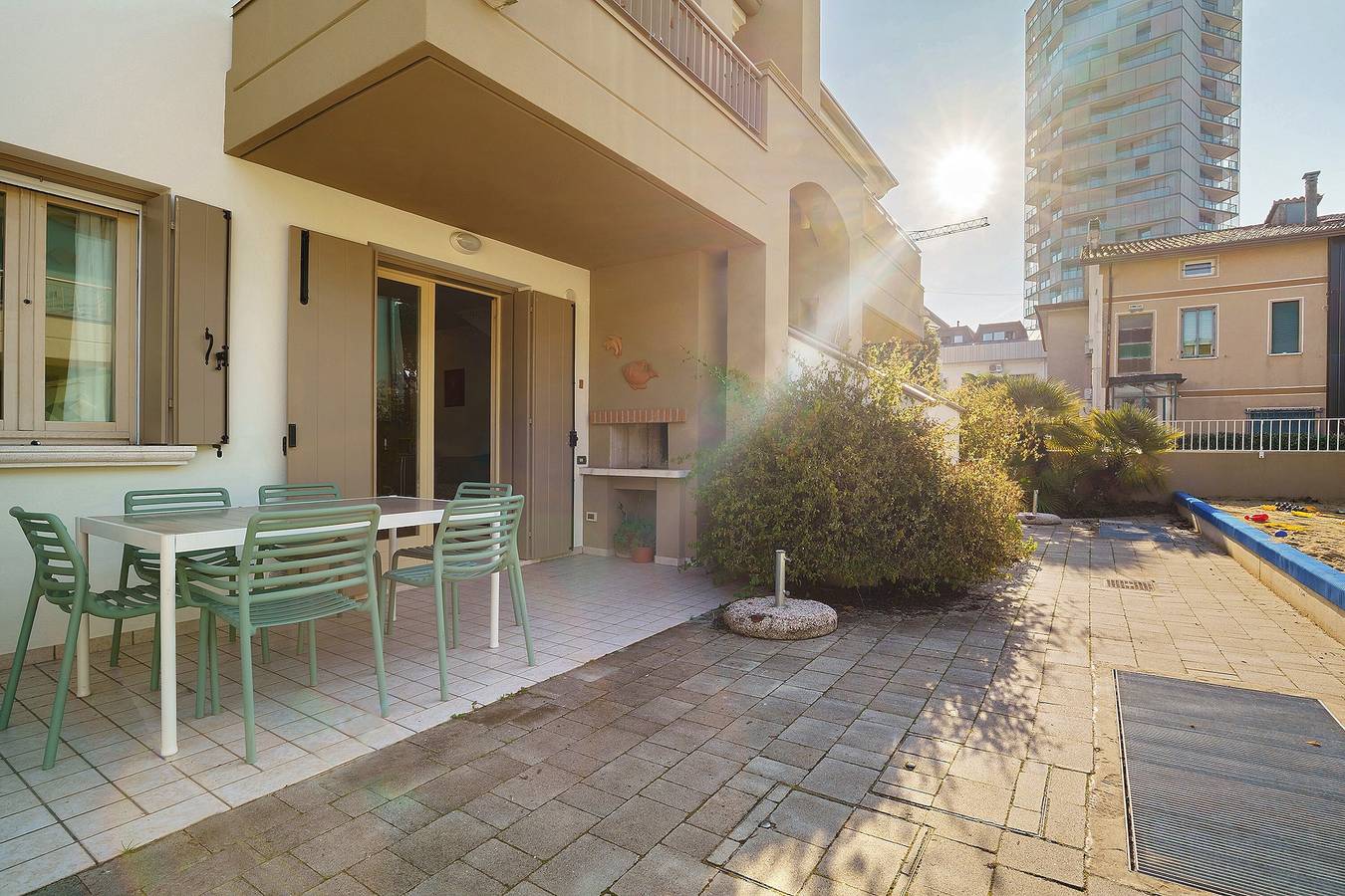 Ganze Wohnung, Apartment 'Valentina 1 – Erdgeschoss' mit Gemeinschaftspool, Wlan und Klimaanlage in Lido di Jesolo, Jesolo-stadt
