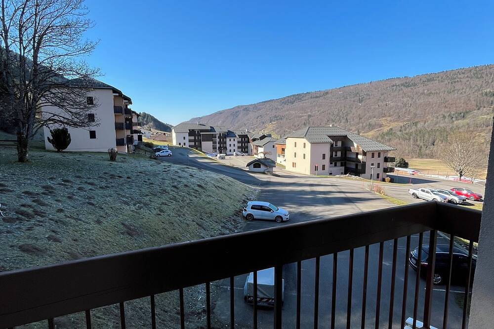 Geheel appartement, Bienvenue à l’Ecr’Ain Montagnard, appartement plein sud au pieds des pistes in Lélex, Parc naturel régional du Haut-Jura