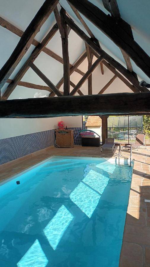 Chambre d’hôte pour 2 personnes, avec Terrasse et Jardin ainsi que Piscine et Vue à Thésée