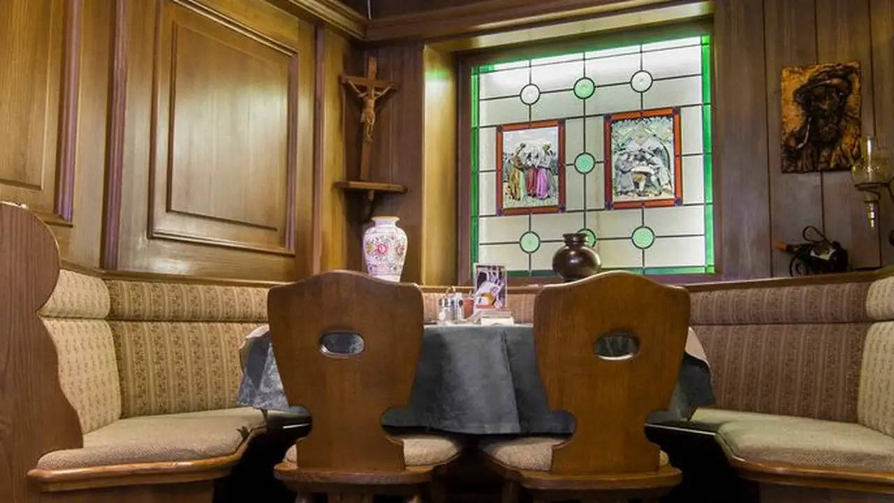 Doppelzimmer für 2 Personen (11 m²) in Bad Goisern in Bad Goisern am Hallstättersee, Totes Gebirge