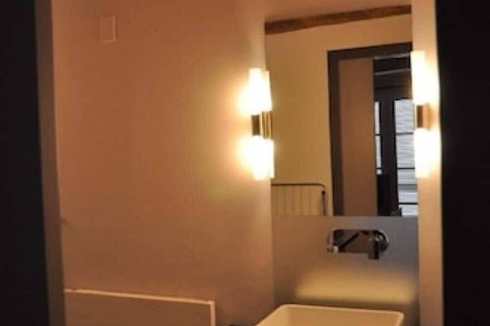 Ganze Wohnung, Casa Pietrone-Appartement in den Weinbergen, Casa Pietrone in Cupramontana, Ancona Provinz