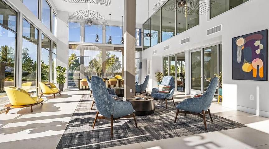 Appartement de vacances pour 3 personnes, avec terrasse et piscine ainsi que jacuzzi et jardin, animaux acceptés