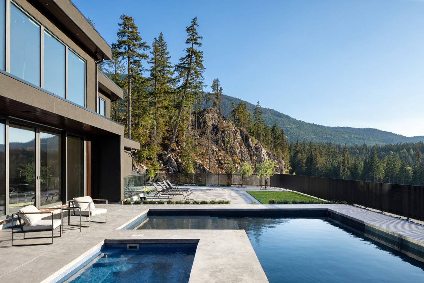 Alpine Elegance Estate in Whistler Blackcomb