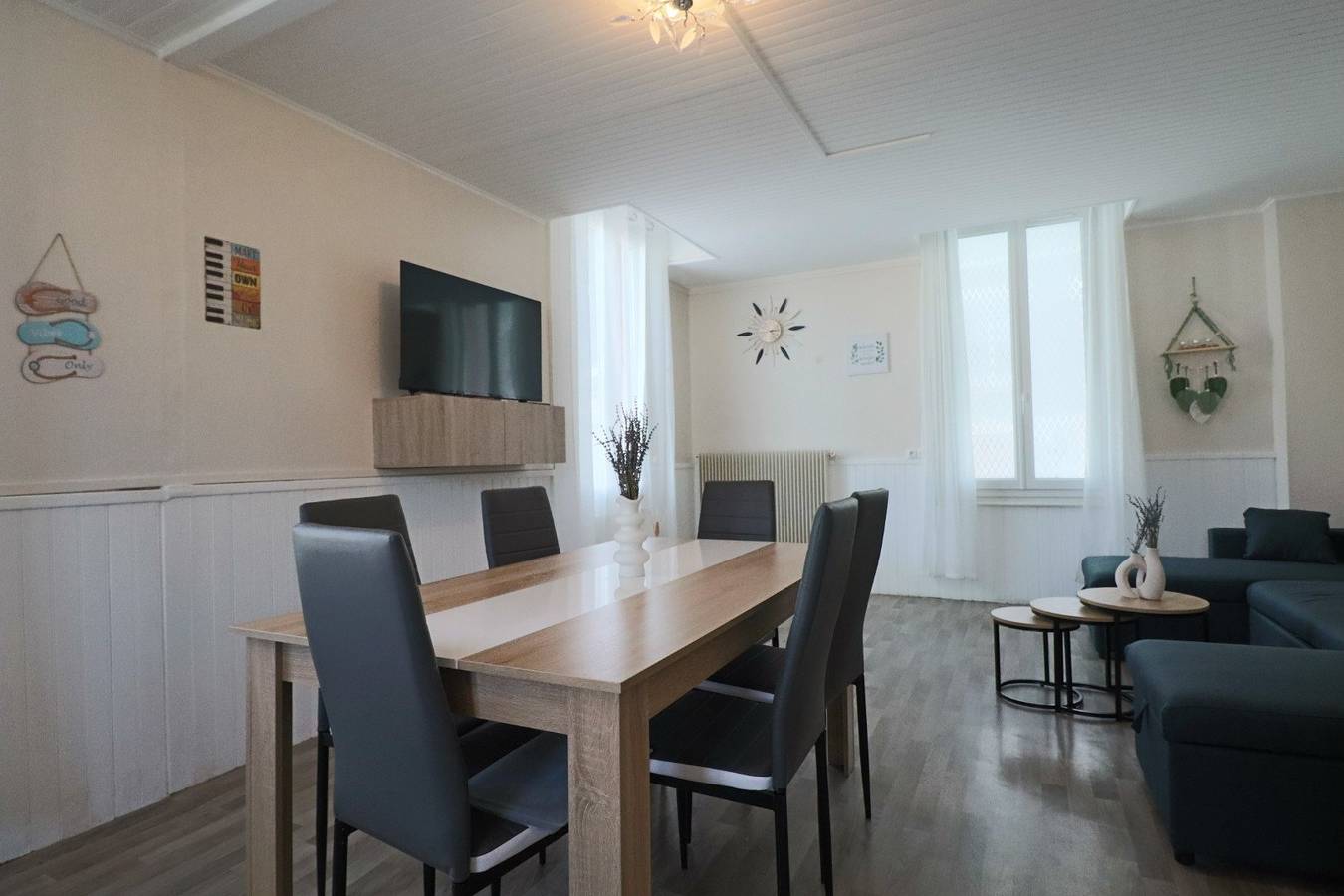 Holiday Home 'Les Lavandes' with Mountain View and Wi-Fi in La Bourboule, Volcans d'Auvergne Regional Nature Park