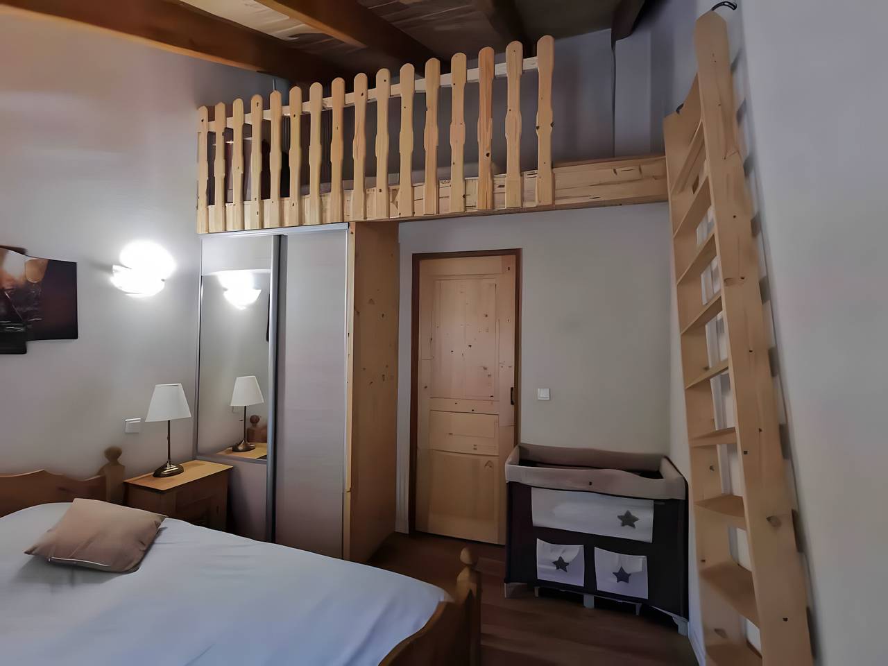 Charmantes 3-Sterne-Chalet für Skiurlaub und Kuren in La Perrière, Les Trois Vallées