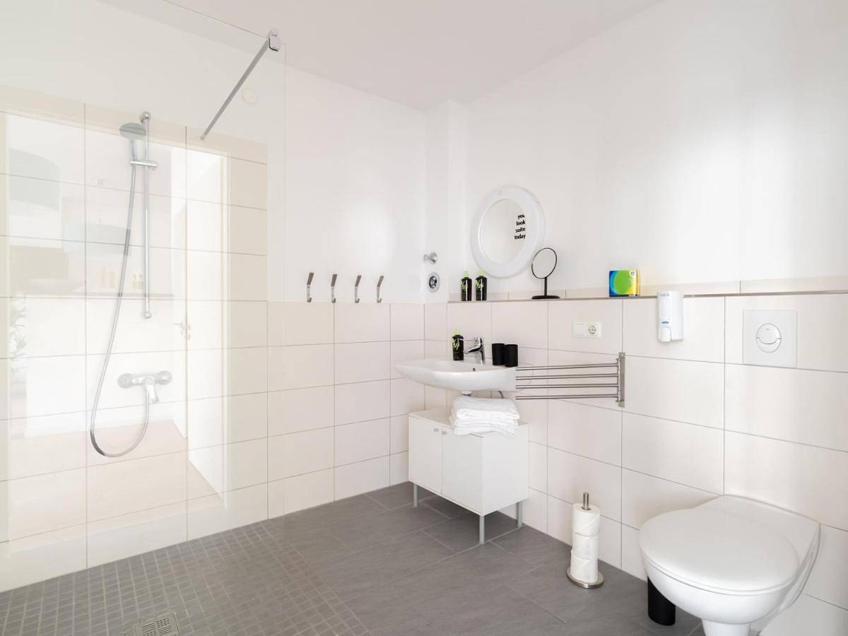 Ganze Wohnung, One-Bedroom Suite Xl in Tempelhof Berlin, Berlin