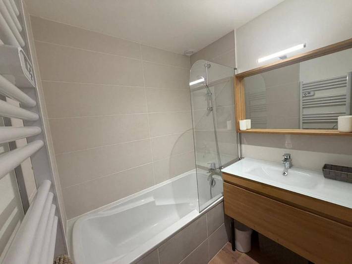 Gîte pour 6 personnes, avec Terrasse et Vue dans Station du Mont Serein - 4