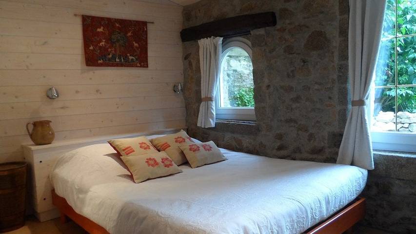 Gîte pour 4 personnes, avec jardin et piscine dans les Deux-Sèvres - 3