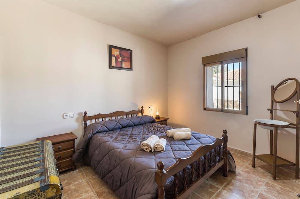 Holiday Home \"Casa Moya\" with Mountain View, Private Pool & Wi-Fi in Caravaca de la Cruz, Murcia Inland