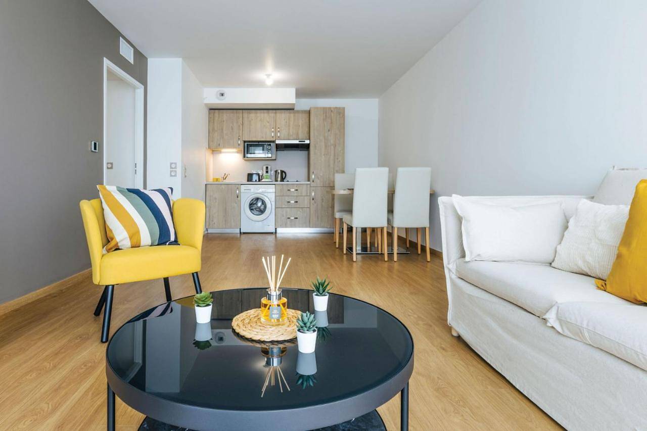 Appartement entier, One-Bedroom Apartment in Herblay-sur-Seine, Val-d'Oise
