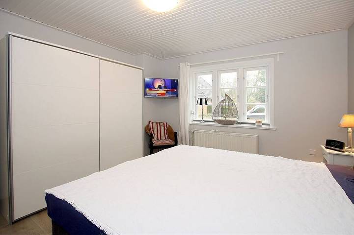 Ganze Wohnung, Starklef 29, Whg. 1 - Ferienwhg. in Wyk, 2 Personen im Eg, 2-Familienhaus, in Nordfriesische Inseln (Schleswig-Holstein) (Schleswig-Holstein), Wyk auf Föhr