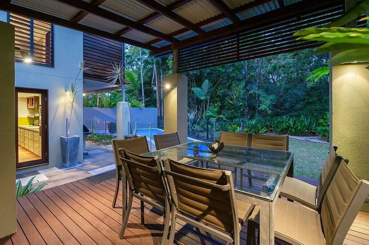 Villa for 7 people, with terrace in Port Douglas