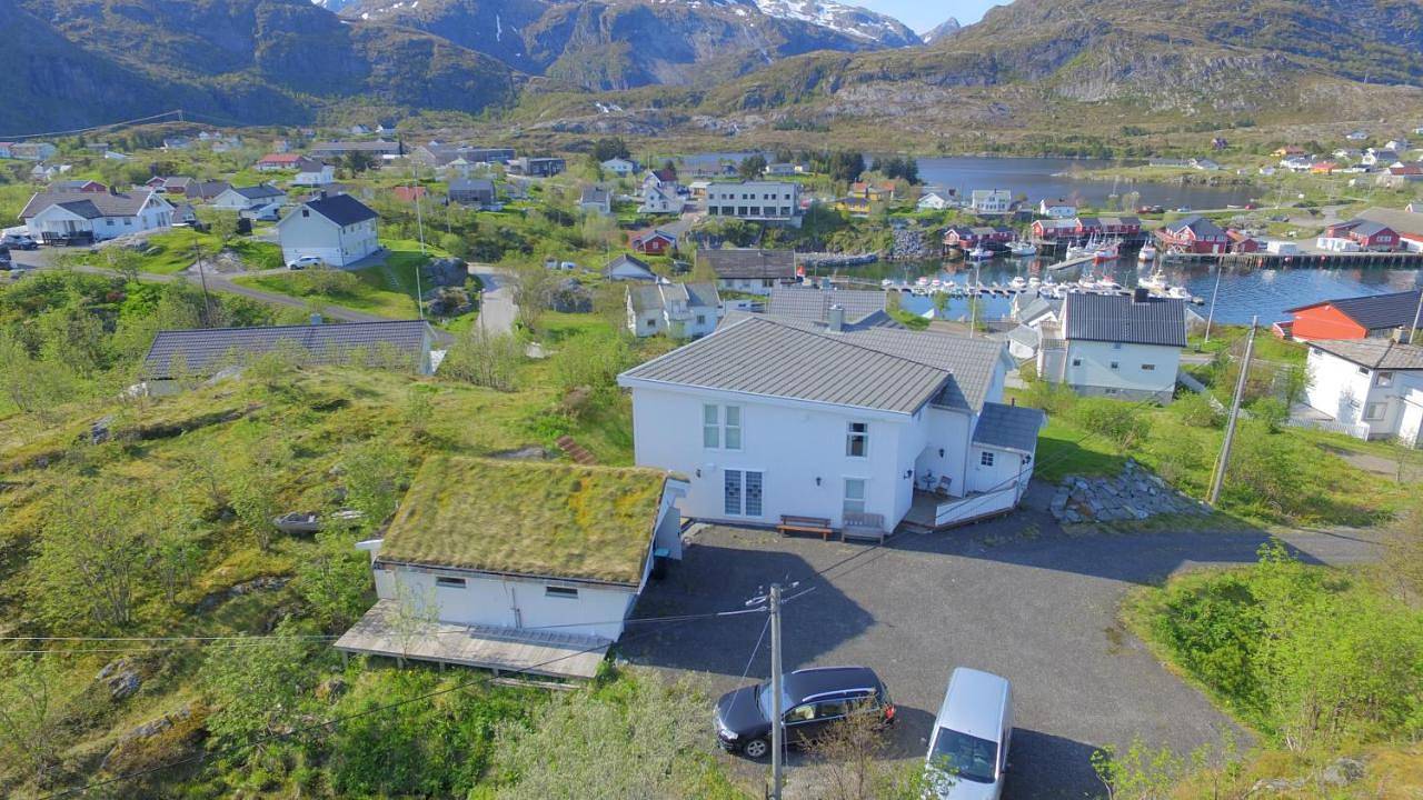 Sørvågen Villa luxury home with sauna in Moskenes 
