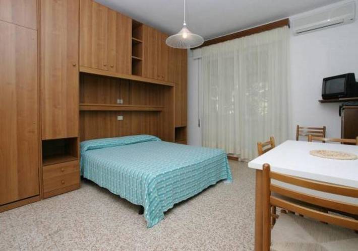 Camping für 5 Personen, mit Pool und Garten sowie Whirlpool und Kinderpool in Cavallino-Treporti - 4