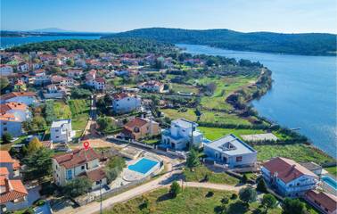 Strandhaus für 15 Personen in Medulin, Südküste Istrien, Bild 1