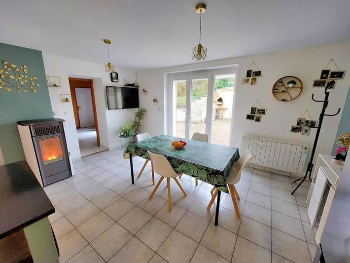 Gîte pour 8 personnes, avec jardin, animaux acceptés à Tancrou