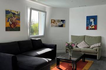 Cottage pour 4 personnes, avec piscine et jardin à Veyre-Monton