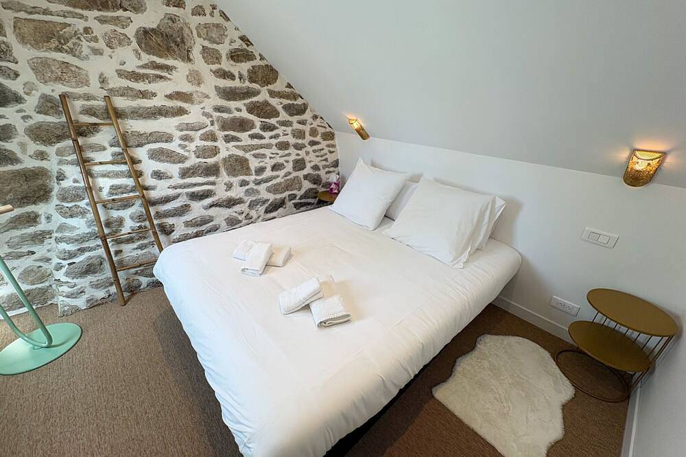 New - Beautiful renovated stone house in Lanildut, Brest und Umgebung