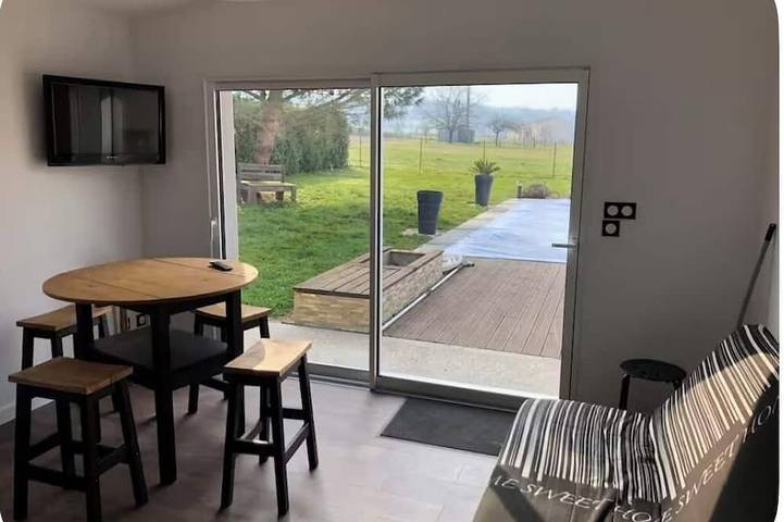Gîte pour 4 personnes à Mouton (homonymie)