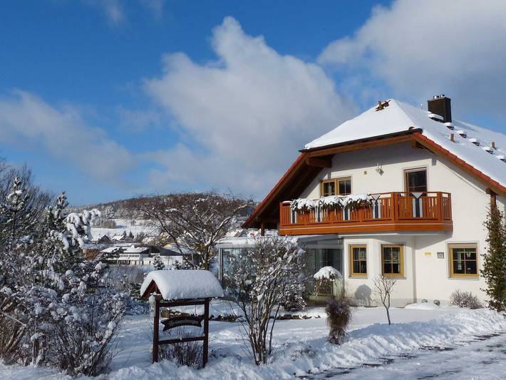 Ferienwohnung für 4 Personen, mit Garten in Ahorntal
