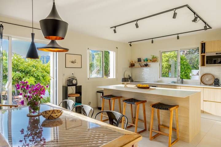 Villa pour 8 personnes, avec vue ainsi que piscine et jardin à Monticello - 3