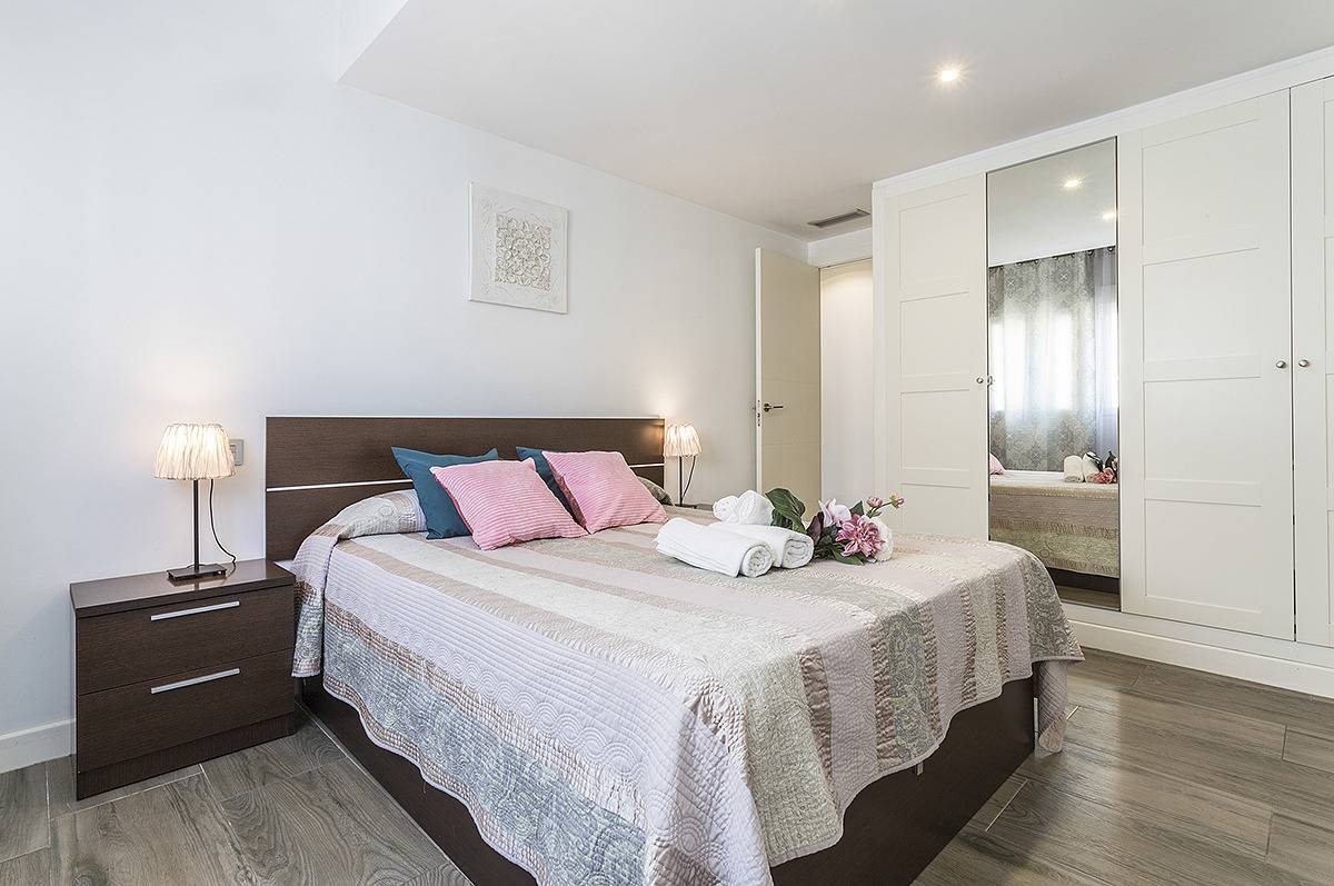 Apartamento inteiro, Avenida con vistas Mar in Playa La Victoria, Cádis