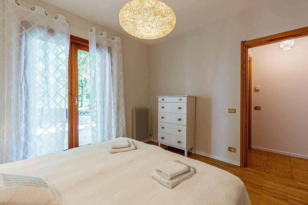 Fantastischer Blick über den See in San Zeno di Montagna, Gardasee-Berge