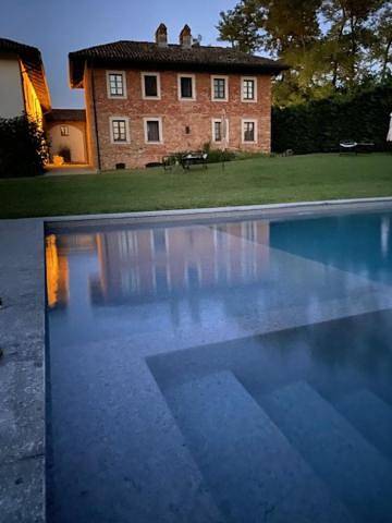 B&B Cascina Gaione Via Gallina,18b 12052 Neive cn in Neive, Langhe