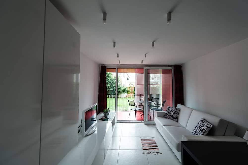 Ganze Wohnung, Nr. 5 Studio mit Gartenblick in Pakostane, Zadar