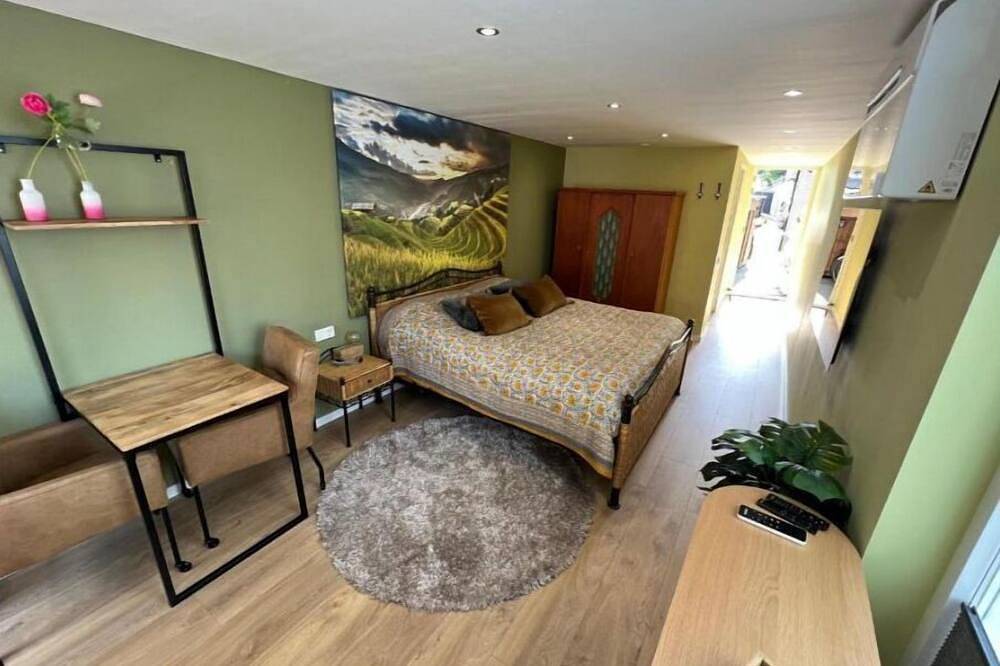 Entire apartment, The Tulip Quarter in Apeldoorn, Veluwe