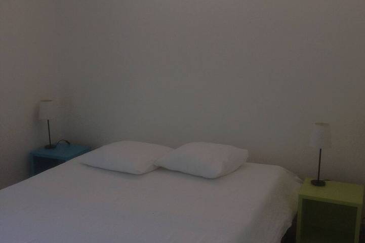 Location de vacances pour 4 personnes, avec terrasse ainsi que piscine et jardin à Ollioules - 4