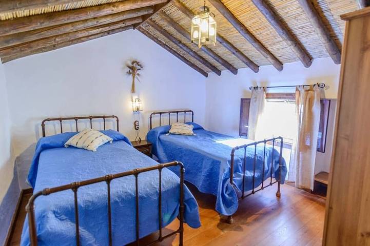 El Morrón Algarinejo in Fuentes de Cesna, Algarinejo