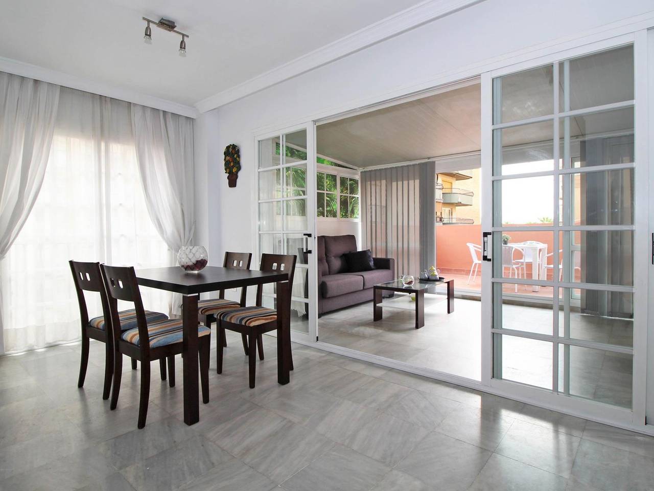 Hel semesterlägenhet, Lägenhet för 4 Personer med terass in Playa de la Malagueta, Malaga