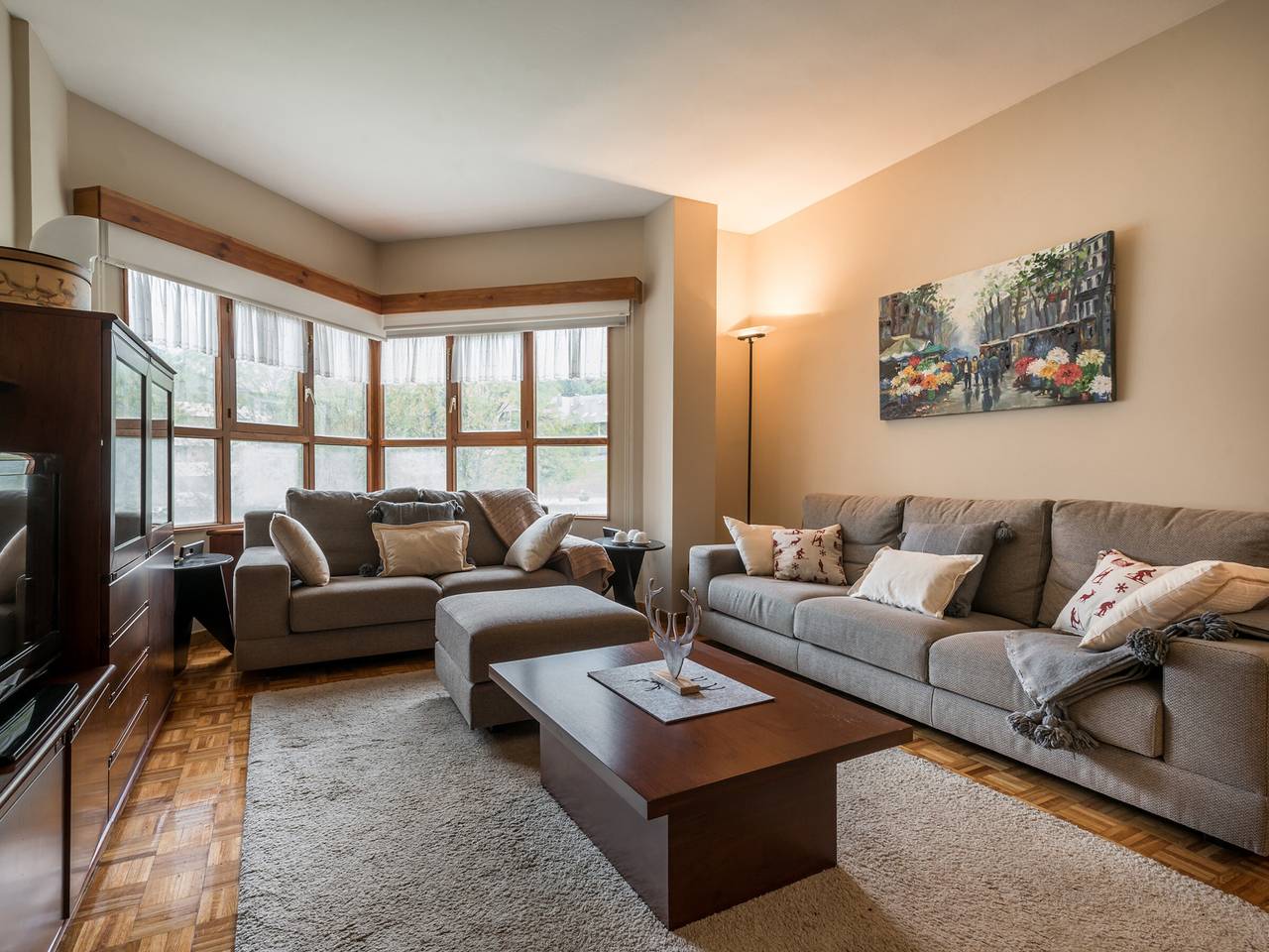 Apartamento entero, Cabaña rústica 4 hab, cerca de Baqueira Beret, parking incluido in Baqueira, Alto Arán