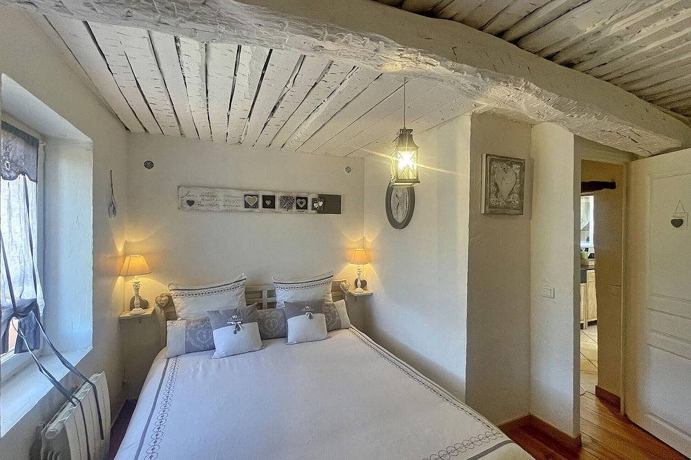 Stunning home in Carcès in Carcès, Brignoles region