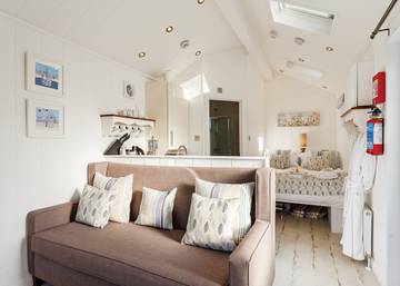 Lodge for 2 People in South West England, Devon, Photo 3