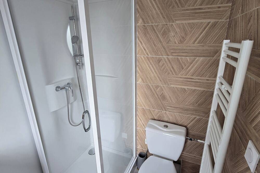 Appartement entier, Besson Bey Ii - Idéal Couple & pros - Patio - Wifi - Proche gare - Centre ville in Angoulême, Charente