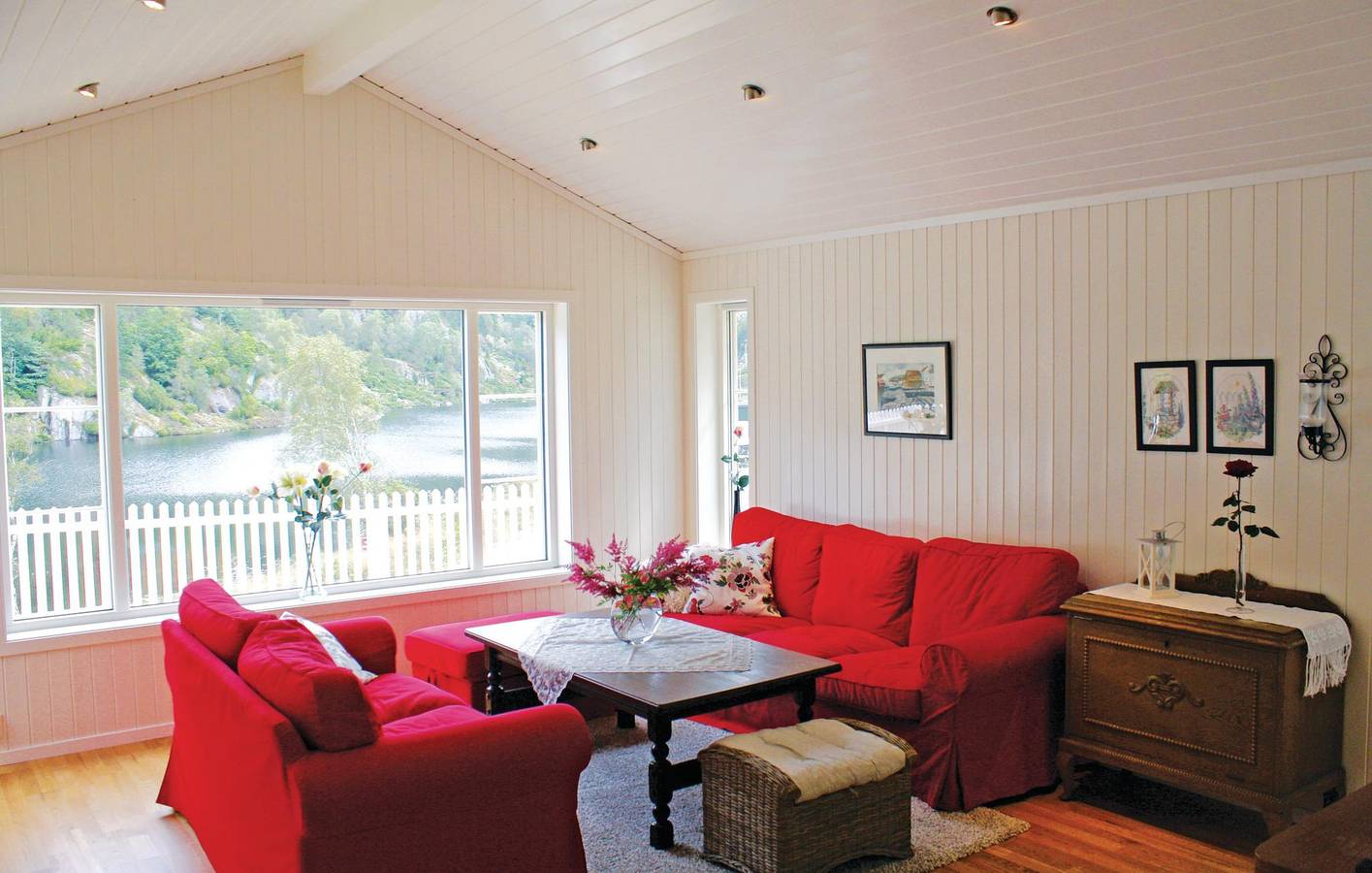 Feriehus for 7 personer med terrasse in Lyngdal