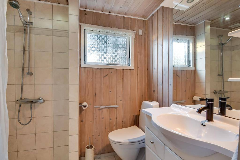 Hyggeliges Holzhaus mit überdachter West-Terrasse – Nahe am Nissum Fjord in Nørhede Vest, Ulfborg