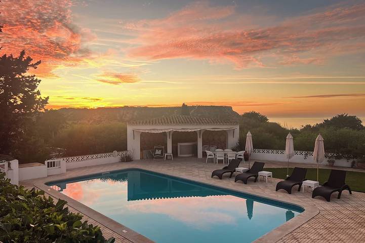 Ferienhaus für 8 Personen, mit Garten