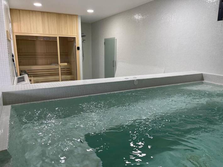 Casa rural para 8 personas, con Balcón y Jacuzzi además de Terraza y Jardín en San Miguel de Salinas - 4