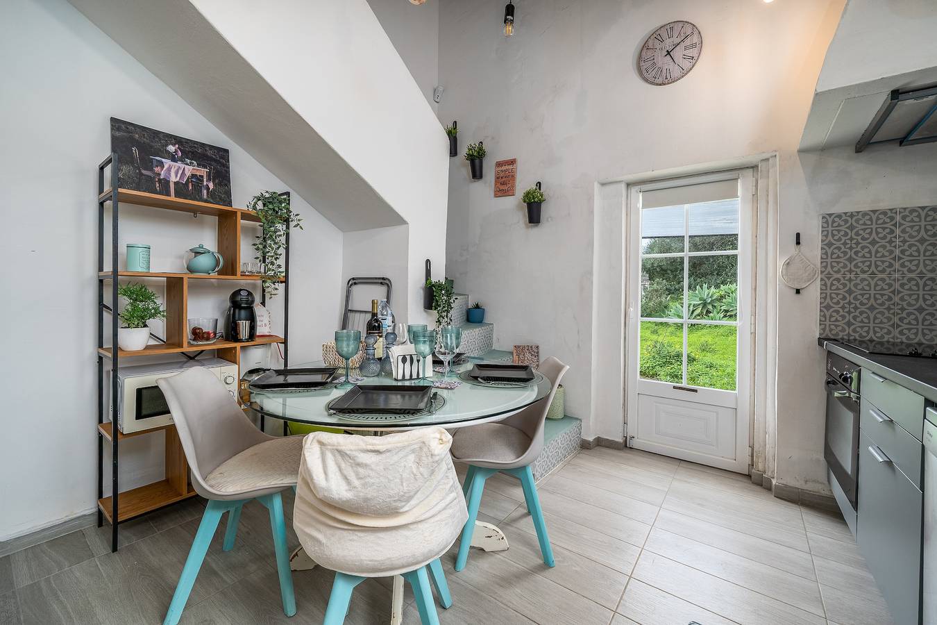Villa 'Sunrise' com Terraço Privado, Jardim Privado e Wi-Fi in Lagoa, Distrito de Faro