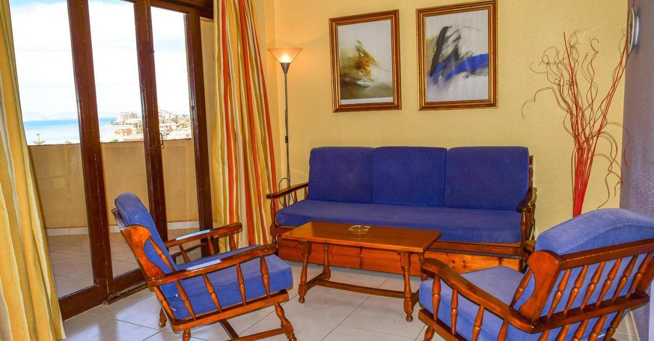 Aparthotel para 3 personas con piscina in Playa El Arenal/Playa Pedrucho (La Manga), San Javier