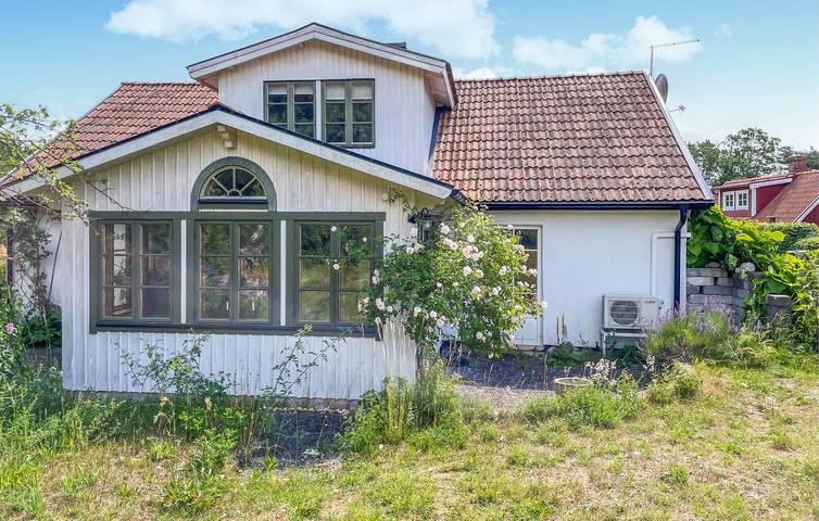 Ferienhaus für 6 Personen, mit Terrasse und Garten - 1