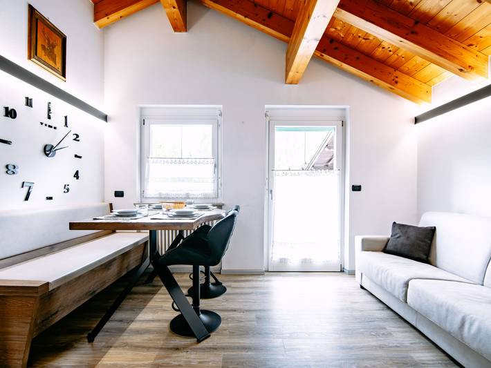 Appartamento vacanze per 4 persone, con giardino e balcone in Val di Fassa