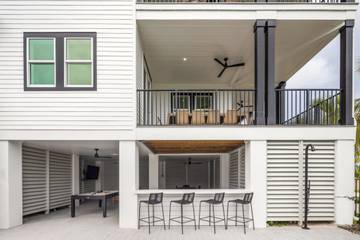 Vacation Home for 14 Guests in Stock Island, Lower Keys, Picture 4