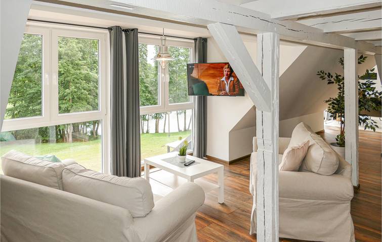 Ganze Ferienwohnung, Moderne Wohnung in Passow mit Flussblick in Passow, Ludwigslust-Parchim