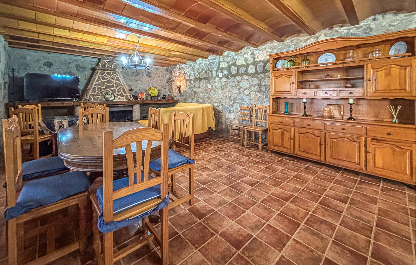 Acogedor apartamento con piscina y WiFi junto a Río Pliego in Mula , Interior de Murcia