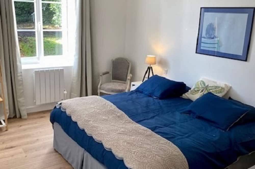 Encantadora casa renovada cerca de playas con jardín privado in Rauville-la-Bigot, Côte de la Déroute