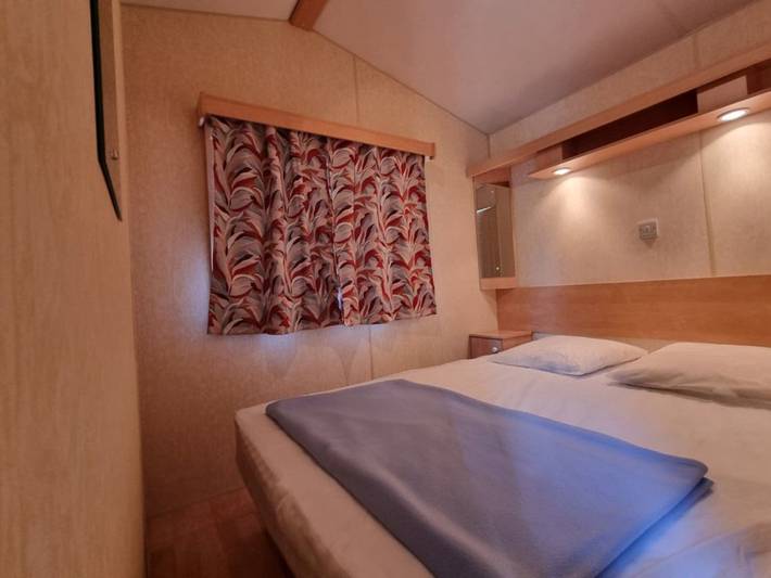 Mobil home pour 4 personnes, avec piscine et terrasse à Gondrin - 3